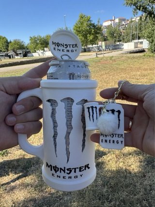 Copo Monster Energy Roxo
