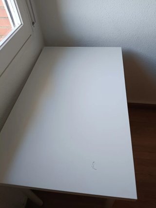 Escritorio blanco Ikea
