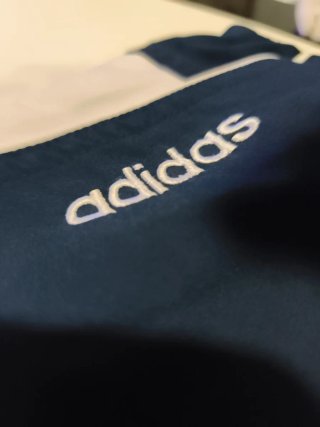 Bermudas Adidas Azul y Blanco