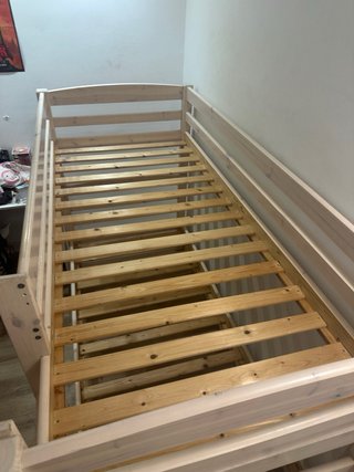Letto a castello in legno bianco con sommieri