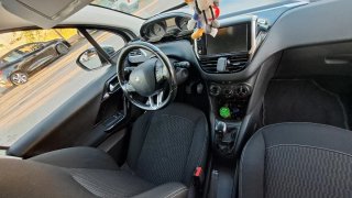 Peugeot 208 2017