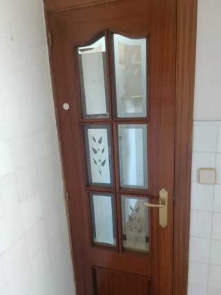 Puerta de madera interior