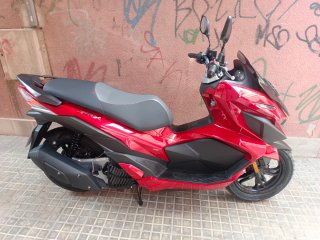 Moto Sym Jet X 125 Roja y Negra