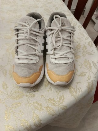 Zapatillas Adidas Blancas.