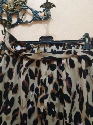 Pantalón estampado leopardo cintura alta
