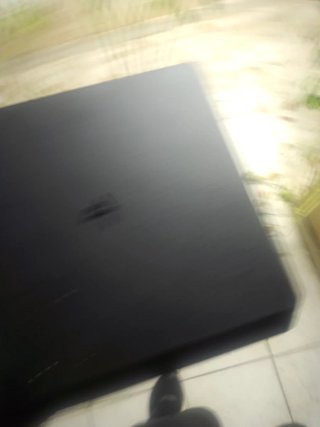 PS4 (PlayStation 4) Negra + GTA 5