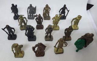 Lotto 16 Soldatini Metallo Kinder Vintage Anni 80