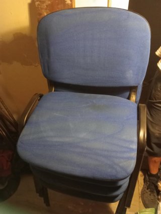 Sillas de oficina apilables azules
