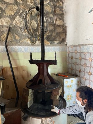 Prensa de Uva Antigua