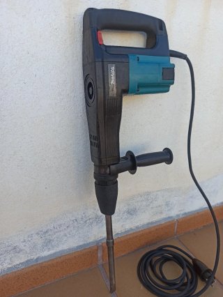 Martillo demoledor Makita HM 1100