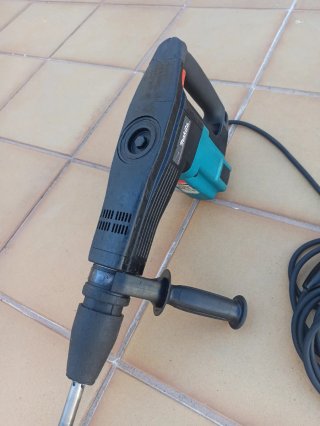 Martillo demoledor Makita HM 1100