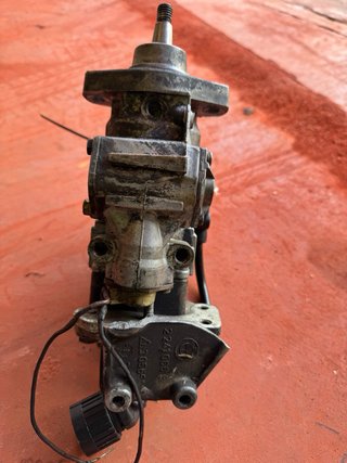 Bomba Inyectora BMW 324td Bosch