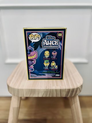Funko Pop 1059 Cheshire Cat Blacklight Disney