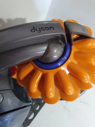 Aspiradora Dyson DC39