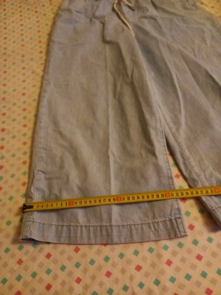 Pantalón M vaquero pierna suelta y top morado S