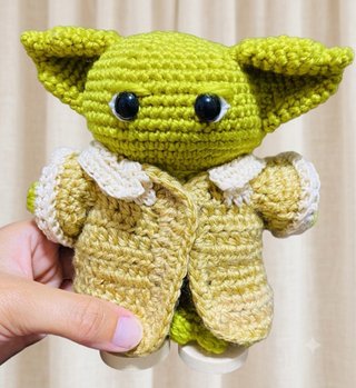 Muñeco ganchillo artesanal Baby Yoda