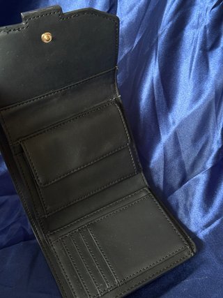 Cartera Guess Negra con Logo