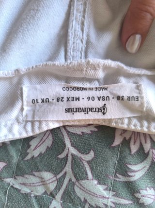 Peto vaquero blanco Stradivarius