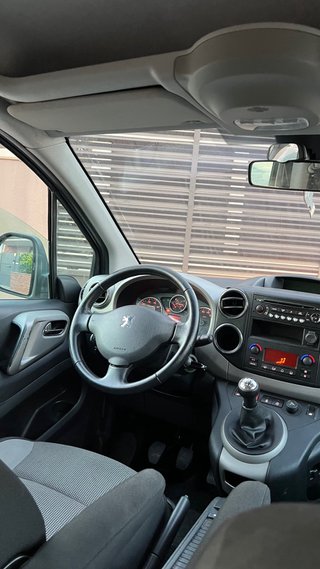 Peugeot Partner Teepe 2011