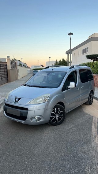 Peugeot Partner Teepe 2011
