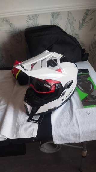 Casco LS2 Explorer 701 Blanco