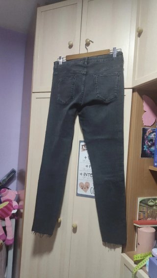 Pantalón Zara Talla 40 Negro con Raya Dorada