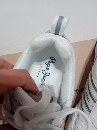 Zapatillas Pepe Jeans Blancas y Doradas