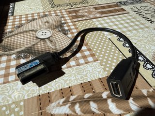 Conector AMI/MMI a USB