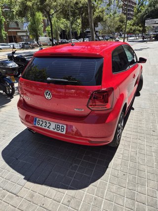 Volkswagen Polo 2015. pegatina C . 1 año de garant