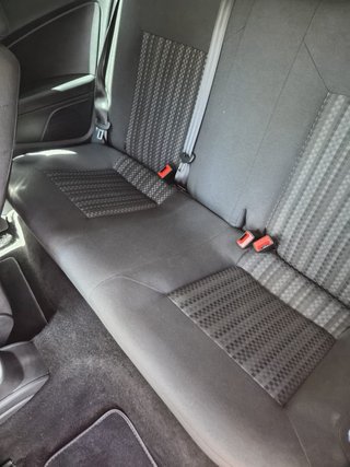 Volkswagen Polo 2015. pegatina C . 1 año de garant
