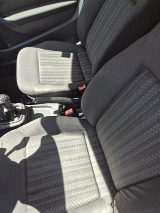 Volkswagen Polo 2015. pegatina C . 1 año de garant
