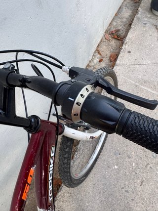 Bicicleta TOPBIKE blanca y burdeos