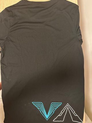 Camiseta deportiva negra