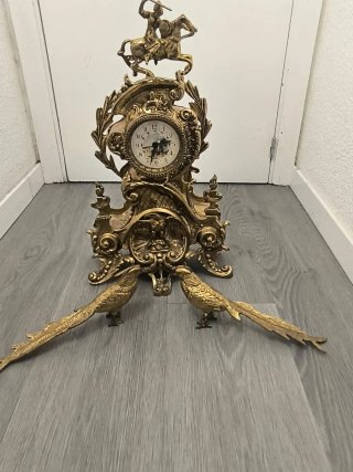 Reloj de sobremesa antiguo