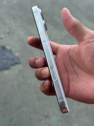 iPhone 16 Pro Max Plata