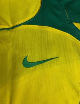 Camiseta Nike Brasil Ronaldinho #10 Retro