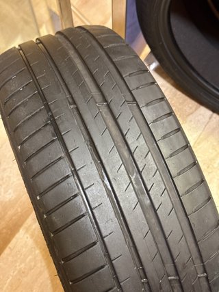 Neumáticos Michelin Pilot Sport 4 235/45 R18