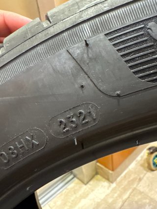 Neumáticos Michelin Pilot Sport 4 235/45 R18