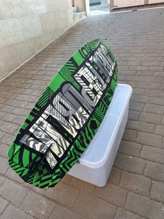 Tabla de Wakeboard con Botas
