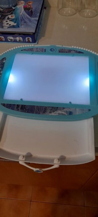 Mesa de luz para calcar Frozen