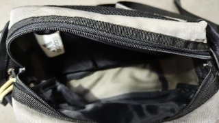Riñonera Adidas Vintage Negra y Verde