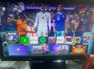 Xbox One 500GB + Juegos (sin mando)