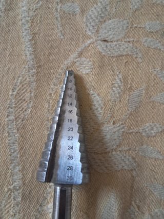 Broca escalonada