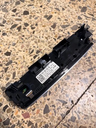 Mando Climatizador Audi RS3 8v0 820 043 AE