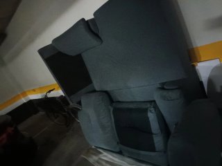 Sofá gris de tela