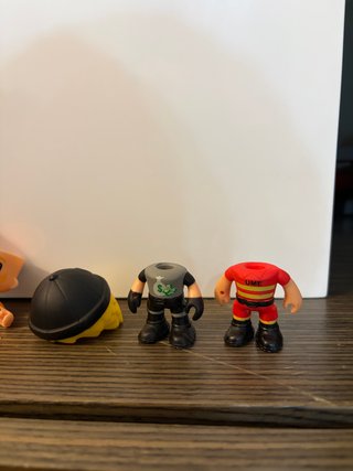Figura Pinypon Action "Polícia" + Peças Soltas