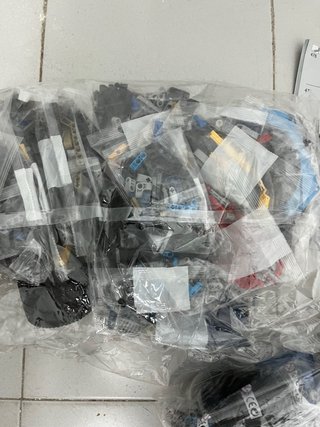 Lego Technic Bugatti Chiron 42083