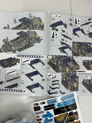 Lego Technic Bugatti Chiron 42083