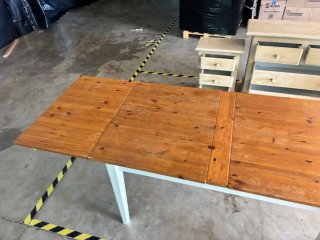 Mesa de comedor de madera extensible
