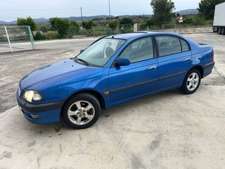 Toyota Avensis 1998